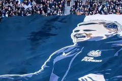 登贝莱荣膺金球奖：非洲足球新星闪耀足球史册